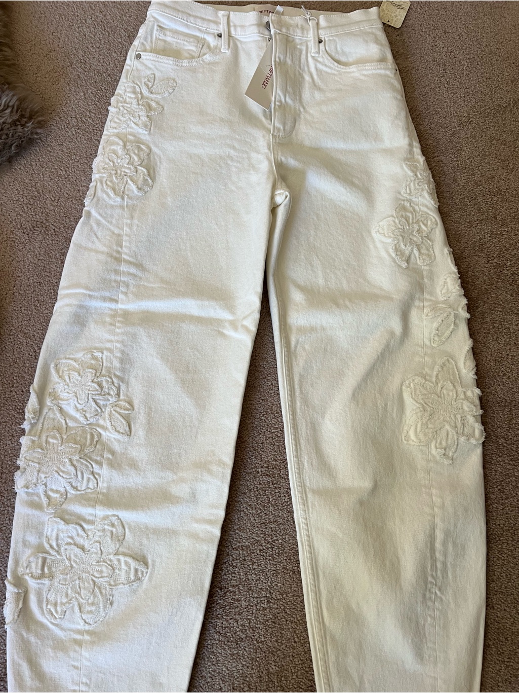 Driftwood Cream-White Denim Jeans With Branded Tag